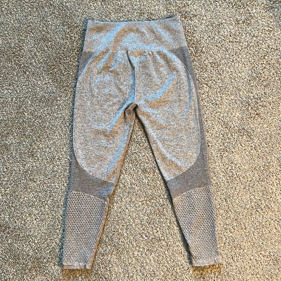 Fabletics Leggings - Women’s Small - Picture 5 of 6